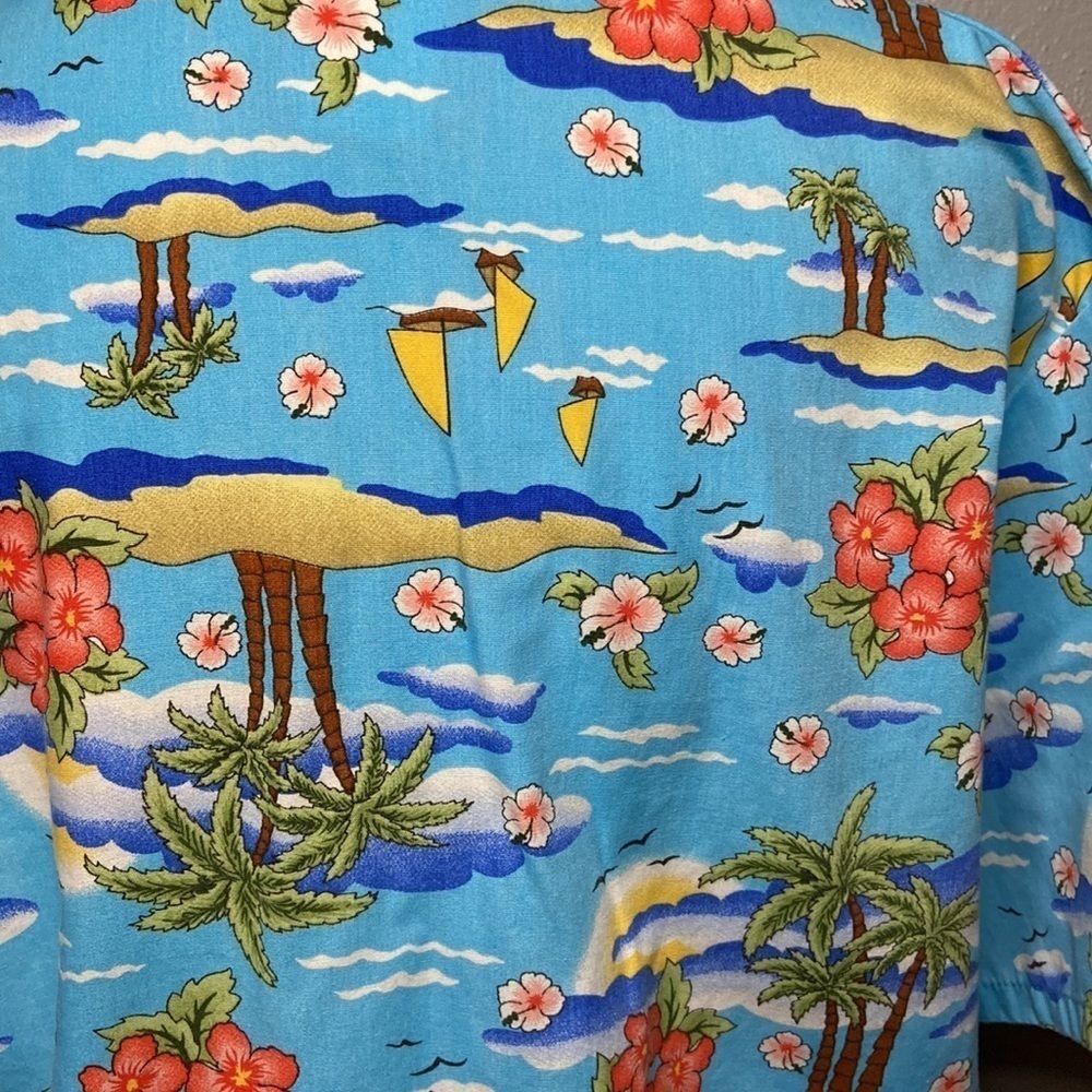 Best Medical Scrub Top Islands Boats Blue M - Picture 4 of 7
